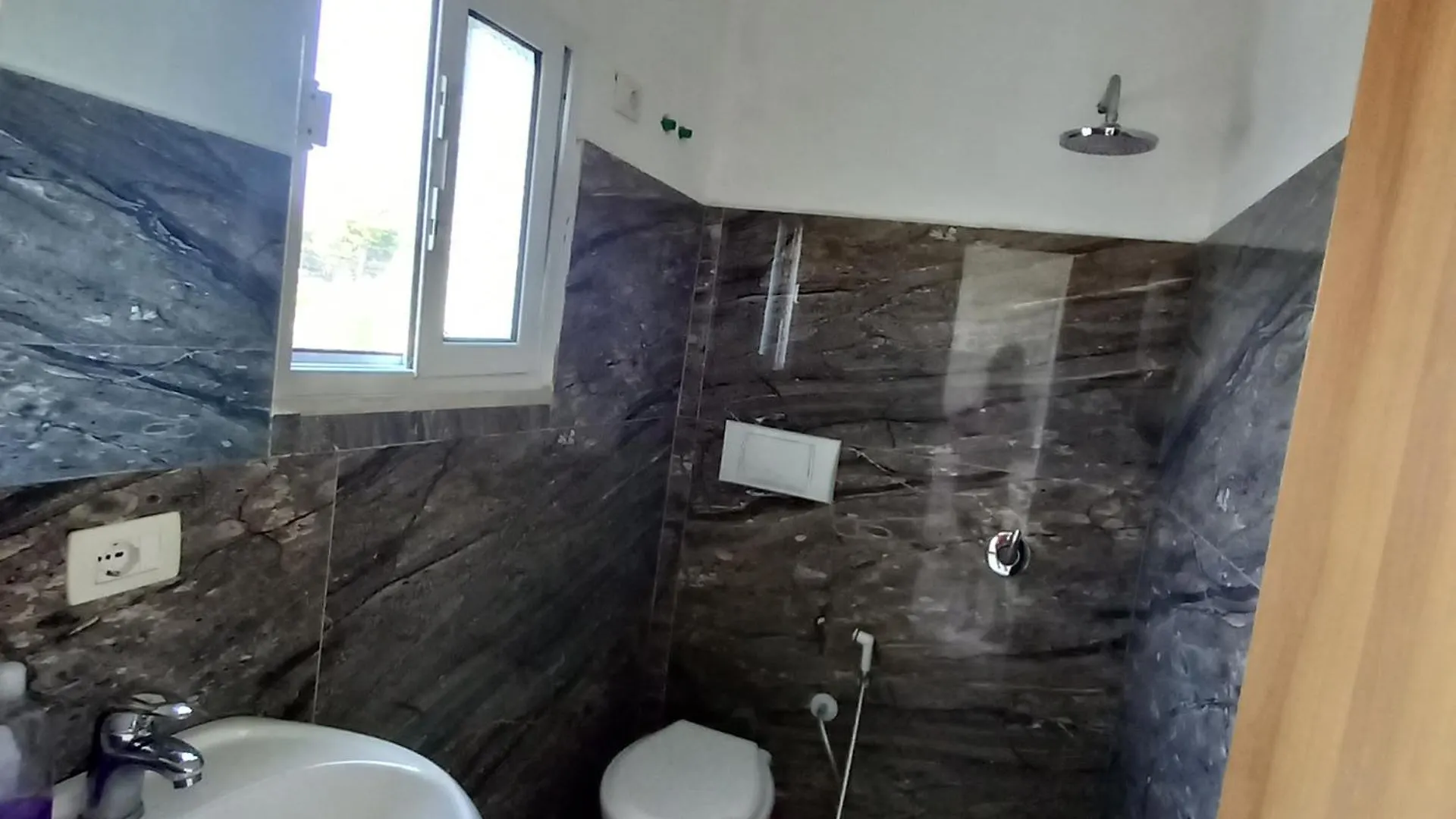Apartment Beta Rest Room Vlore